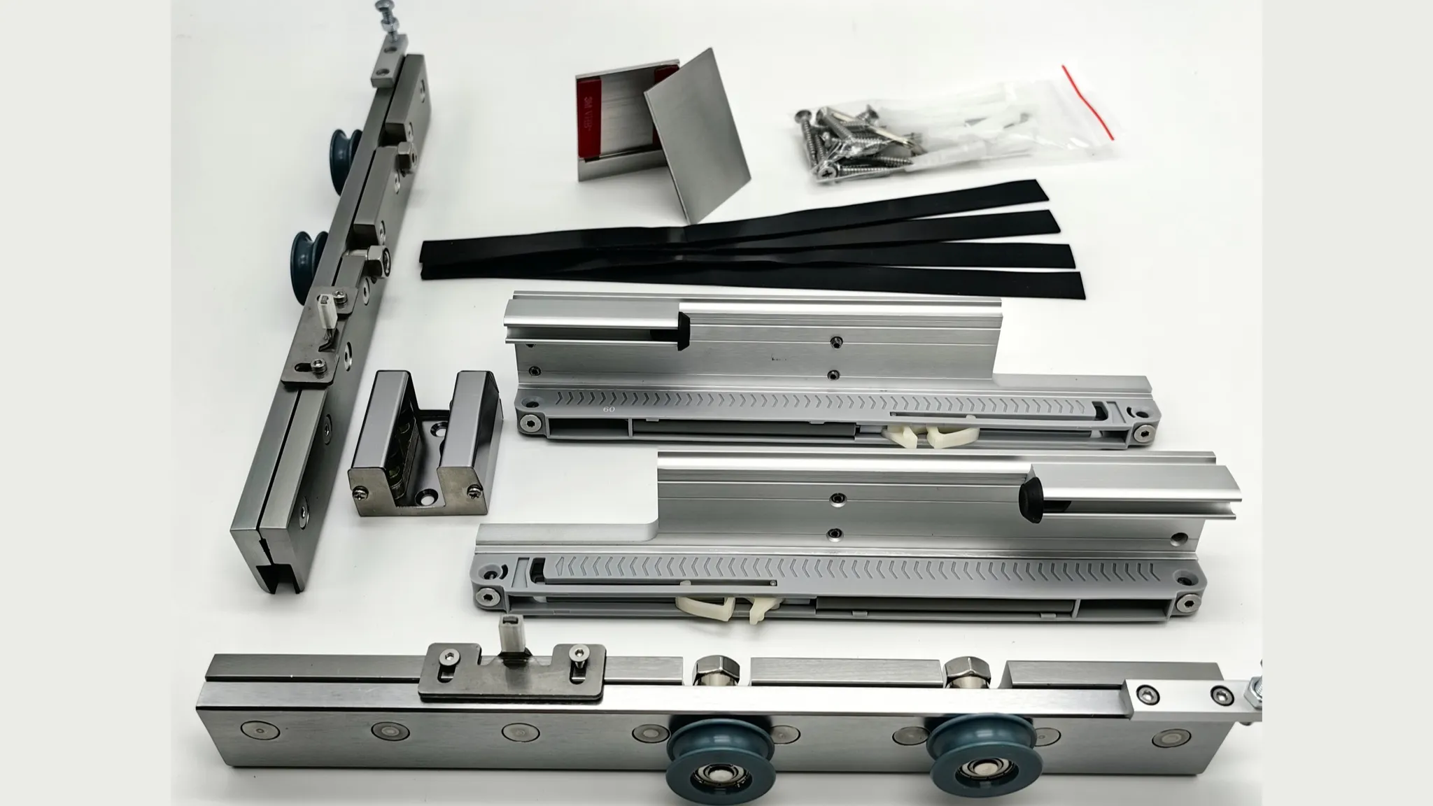 Раздвижная система с треком 2 м для стеклянных дверей FDS-16 AL/SSS Матовая